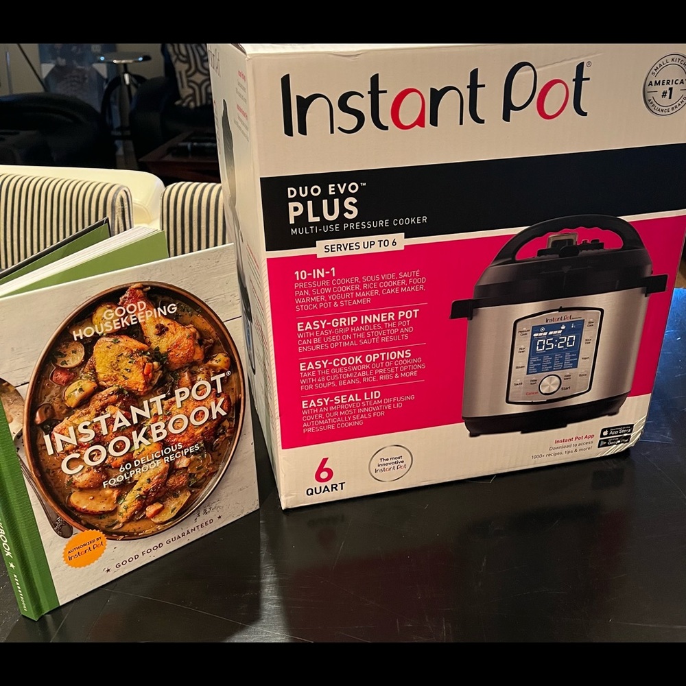 INSTANT POT - BRAND NEW